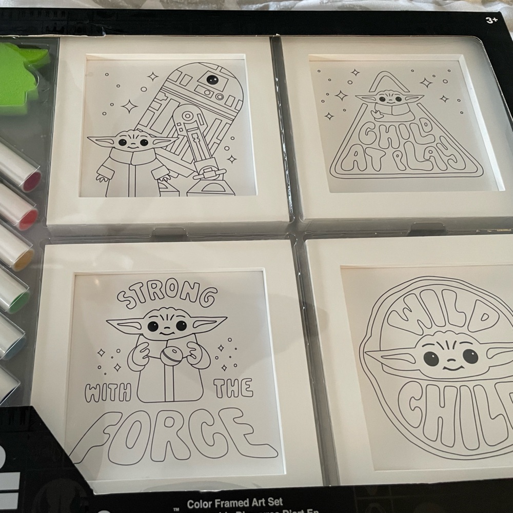 Baby Yoda Color Framed Art Set